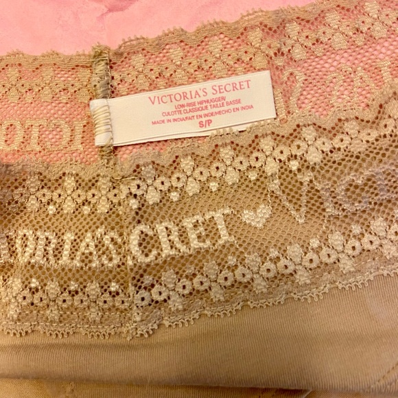 Victoria’s Secret Low-Rise Hip Hugger Panty Sz S - Picture 3 of 3